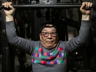 Photos: Chinese bodybuilders pump iron at old Beijing gym