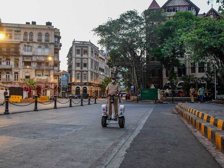 Mumbai police covid lockdown india