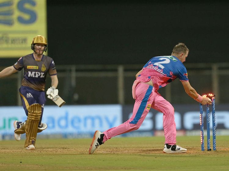 Chris Morris of Rajasthan Royals runs out Eoin Morgan