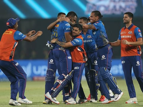 Mumbai Indians players celebrate the victory against Chennai Super Kings. 