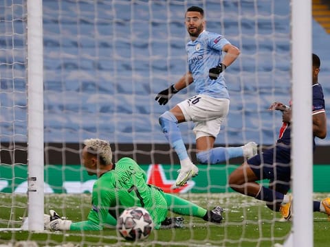 Mahrez scores against PSG