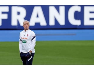 Deschamps extends contract as France coach
