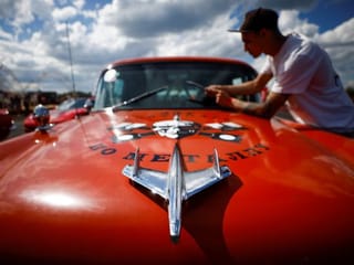 Photos: Drag racing American muscle cars in Russia