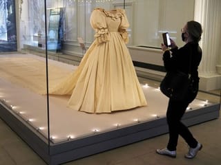 Look: Princess Diana's wedding dress goes on display at Kensington Palace