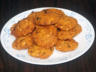 Weekend food guide: Kerala’s parippu vada is a crispy delight best eaten with tea or a banana