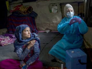 In pictures: Health workers vaccinate Kashmir nomads