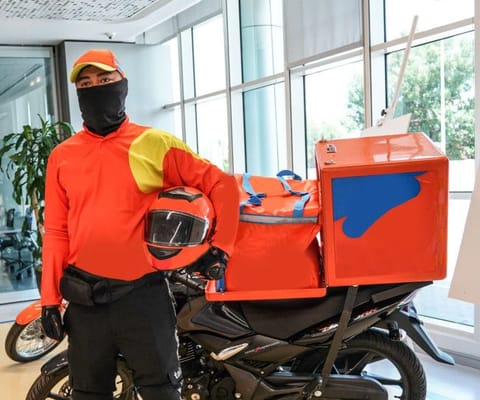 This manual aims to set out a methodology governing the delivery services activity in the Emirate of Dubai.