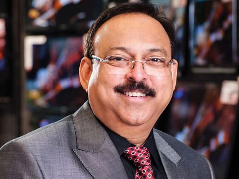 Apart from digital startups, Neelesh Bhatnagar has also been a ready investor in the T10/T20 cricket possibilities. He sure is keeping an eye on the score. 