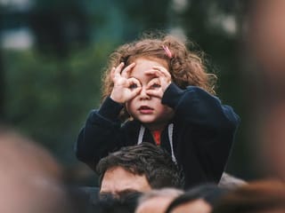 Worried about your child's eyesight? Here are 10 foods to help improve and maintain children's eye health