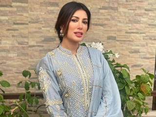 Pakistani actor Adnan Saddiqui stuns with COVID-19 news; Mehwish Hayat considers political career