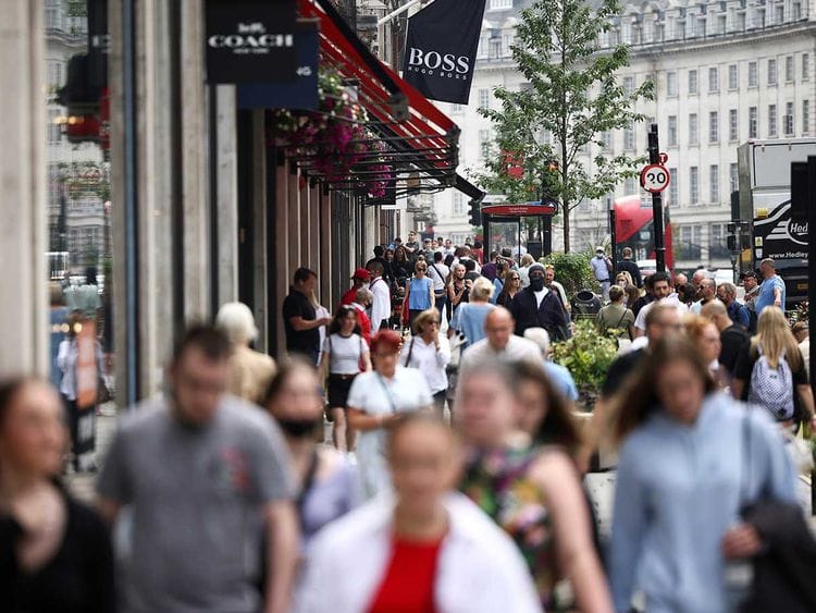 walking britain UK Regent street covid