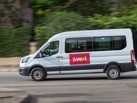 Transportation-focussed tech startup Swvl is going public through a merger with Queen’s Gambit Growth Capital.