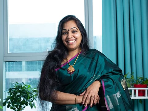 Veena Jan, who has a following of over 2.19 million subscribers on YouTube, offers step-by-step guides to dishes that belong to Kerala and Middle Eastern cuisines. A voice of reason and hope, Veena stands as a testament to women who are looking out to try their own hand at a successful career