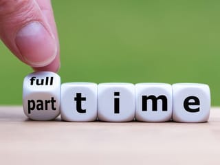 9 ways to legally earn a side income in the UAE