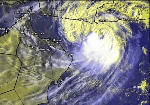 The National Multi-Hazard Early Warning Centre at Oman’s Civil Aviation Authority (CAA) said that the latest satellite images and analysis indicate that Shaheen is currently continues its movement towards the coast of the Sultanate overlooking the Sea of Oman