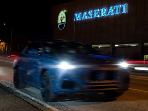 Though no real images of the car have been seen, Maserati did release a handful of blurry ‘teaser’ images at the start of the year.