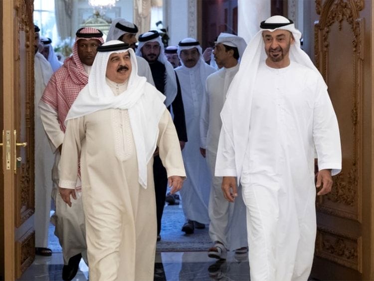 Mohammed bin Zayed receives King Hamad of Bahrain, at Qasr Al Bahr.