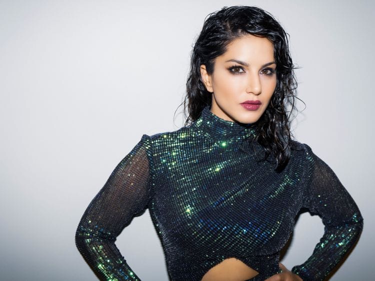 TAB Sunny LEONE 1-1635321762013