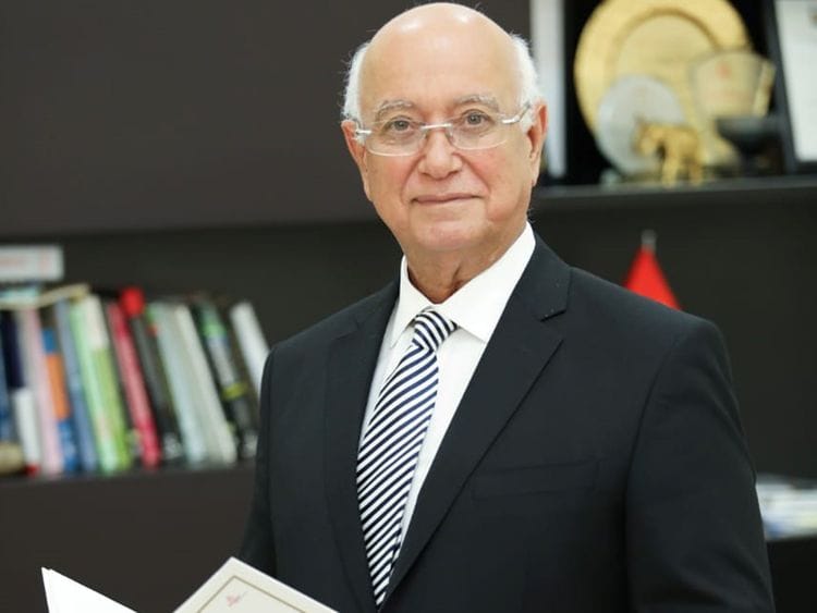 Dr Hossam