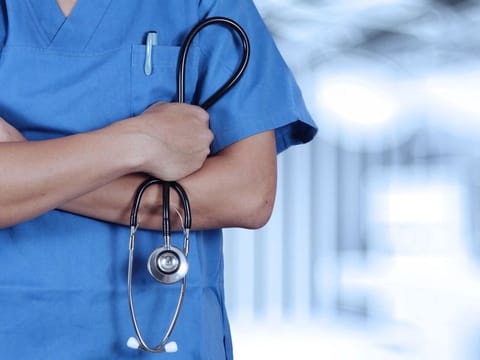 Kuwait bans public healthcare access for visit visa holders