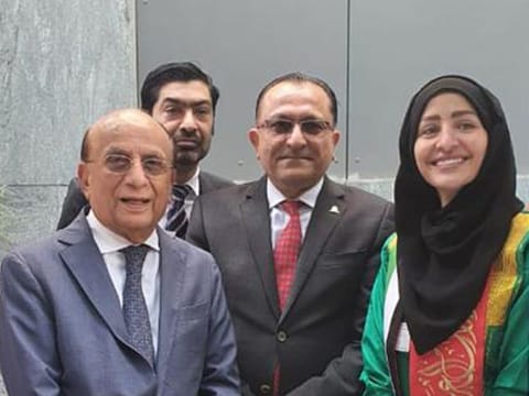 A long journey indeed - Arif Lakhani (extreme left) started in Dubai as a manager and then went on to be Habib Bank AG Zurich's CEO.