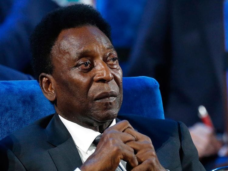 Brazilian Pele is back in hospital