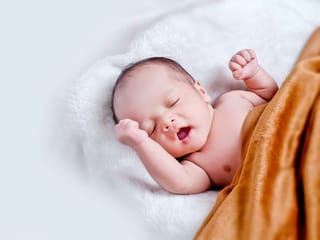 Baby on board but no residence visa yet? A guide for expat newborns (2024)