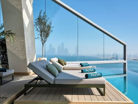 Aura Skypool