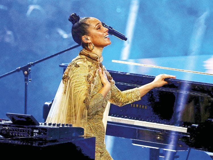 Singer Alicia Keys performs at Expo 2020 in Dubai, United Arab Emirates, December 10, 2021. REUTERS/Satish Kumar
