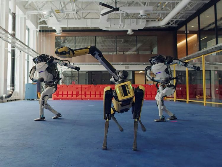 2020-12-30T104654Z_2076235928_RC2MXK9DP30N_RTRMADP_3_TECH-ROBOTS-BOSTON-DYNAMICS-DANCE-(Read-Only)