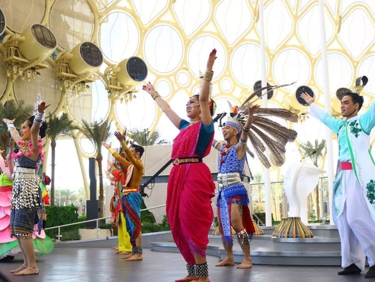01_Malaysia_Truly_Asia_cultural_performances_by_Istana_Budaya_and_the_National_Department_for_Culture_and_Arts_Malaysia_at_the_Stage_of_Nations-1641653735075