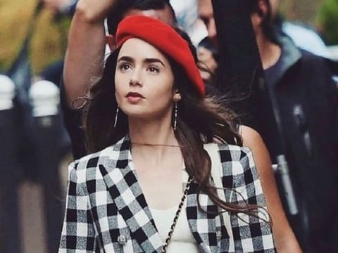  Lily Collins in a scene from 'Emily in Paris'