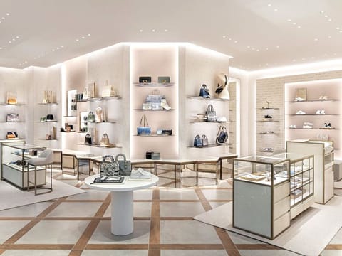 This is the second Dior boutique at Dubai International Airport. 