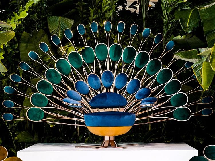 Il Pavone The garden of beauty throne 