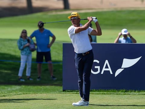 Rafa Cabrera Bello in action on Day 4 of the Dubai Desert Classic