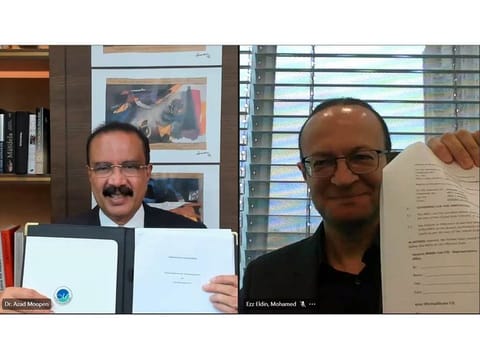 Dr. Azad Moopen, Founder Chairman and Managing Director, Aster DM Healthcare, and Mohamed Ezz Eldin, President and Head of Gulf Cluster, Novartis Pharmaceuticals.