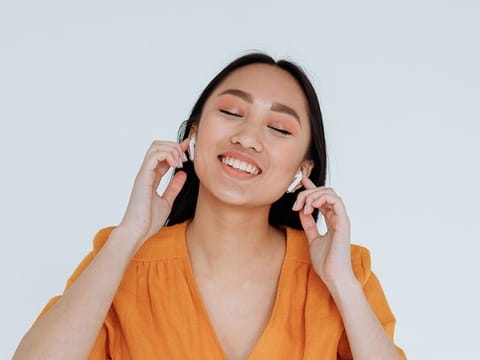Our list contains budget-friendly options to listen to music, answer calls and stream wirelessly with ear pods.