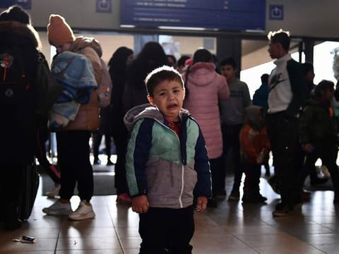 In Pictures: Ukrainian refugee tally tops 368,000 and continues to rise
