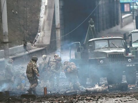 This is how journalists figure out if all those Ukraine videos are real