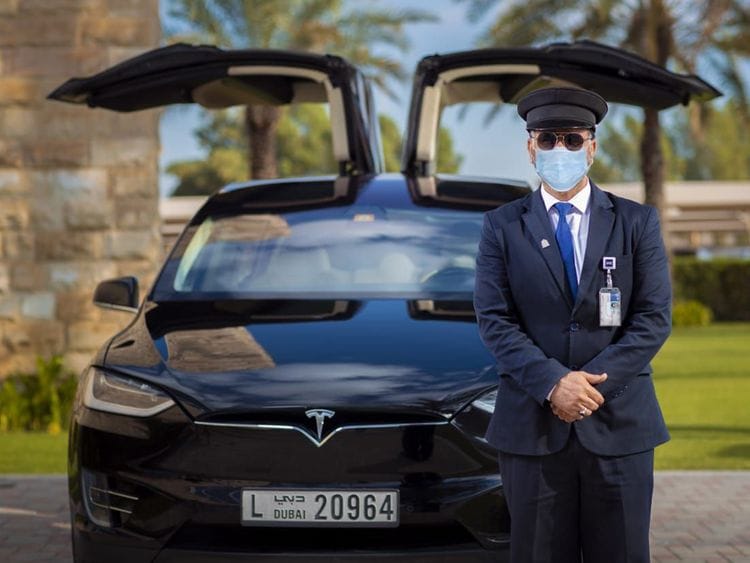 RTA adds one year to operating life of limos in Dubai