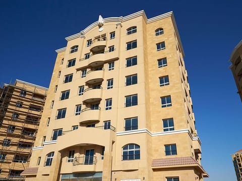 Dubai Lagoon was originally planned for 50 odd buildings and was marketed in 2005-6 as one of the first affordable communities in the city.
