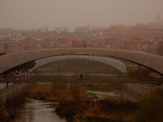 Spain skies turn orange as Saharan dust storm sweeps in