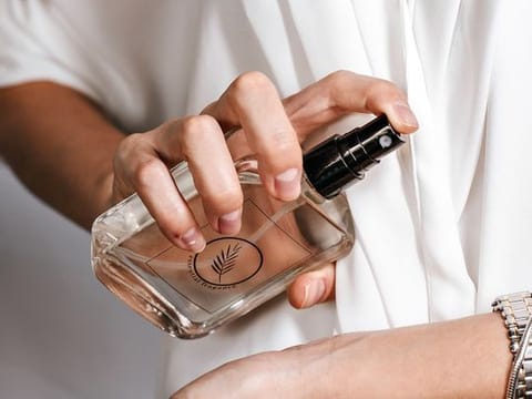 The right fragrance can boost your loved one's confidence, make them cherish old memories, and put a smile on their face.