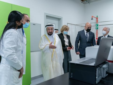 Sheikh Sultan bin Muhammad Al Qasimi was briefed on the most prominent updates in the scientific laboratories at the university