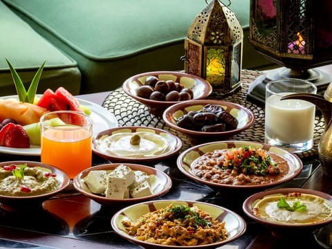 Dubai Health Authority shares nutrition tips to follow during Ramadan advising residents to avoid overeating. 