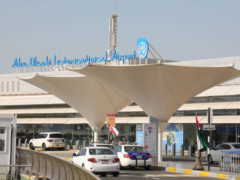 The airport shuttle bus picks up passengers from Ibn Battuta Mall Bus Station and drops them off at Abu Dhabi International Airport (AUH). Picture used for illustrative purposes. 