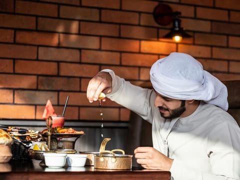 Virtual F&B brands get a relatively easy entry because the initial expenditure can be controlled. Once launched, it's grabbing the attention of consumers that's the hardest part. Make sure to get those customer ratings right. 