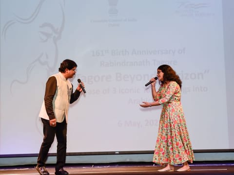 Dev Chakraborty (left) and Suchetha Satish perform at Indian Consulate in Dubai on Friday.