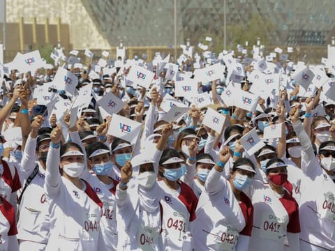 As many as 1600 nurses from VPS Healthcare came together to set two Guinness World Records on International Nurses Day