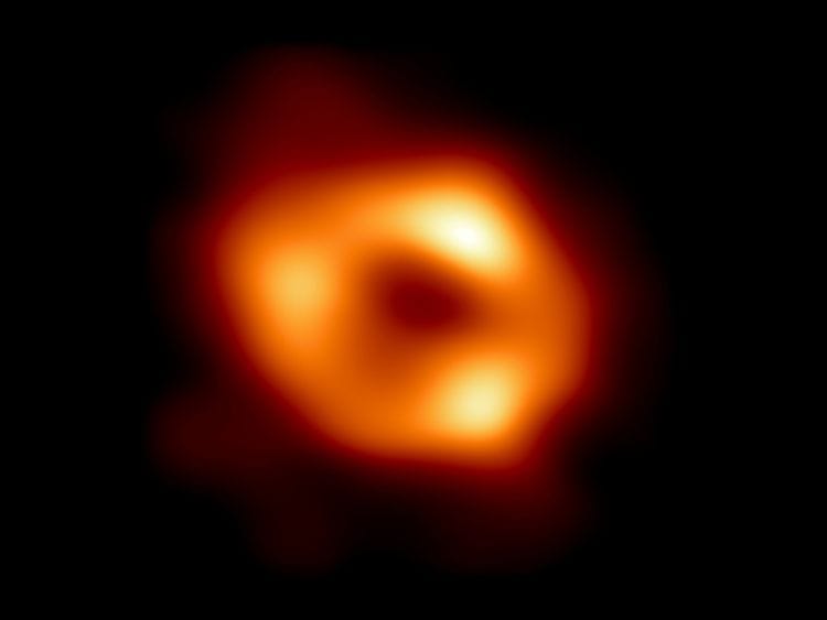 BLACK HOLE-1652450243317